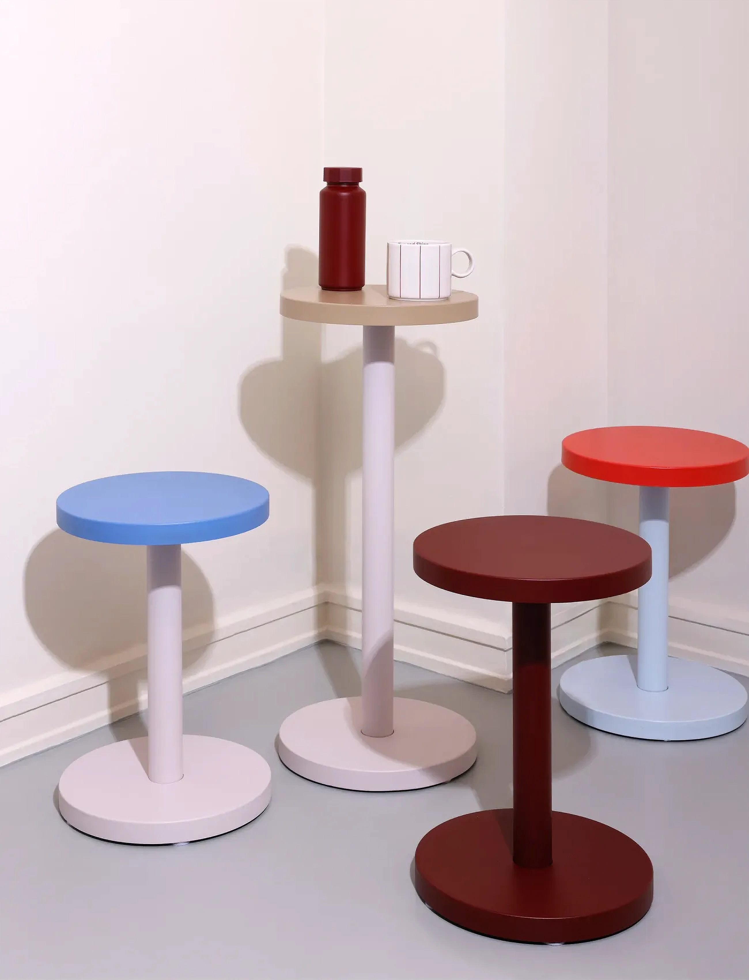Design Letters Trisse, H:45 cm, Tables, Blau - Side Tables & Small Homeware