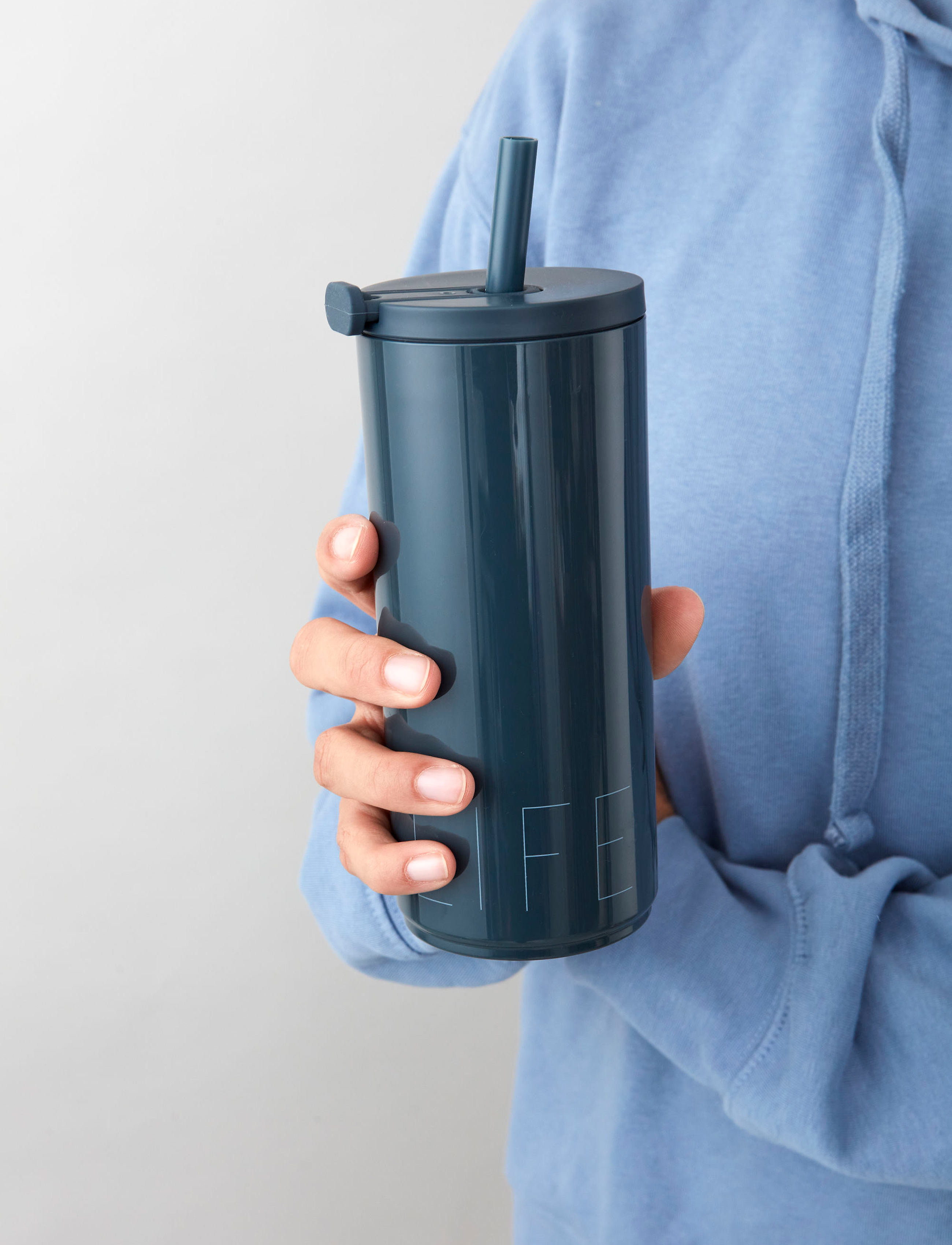 Design Letters - Travel cup with straw 500ml - dark blue - 2