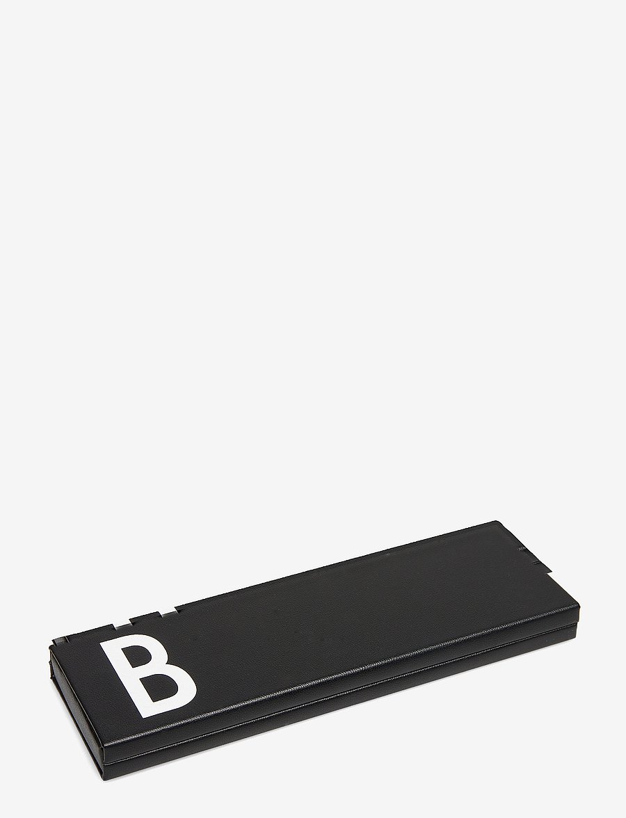 Design Letters - Personal pencil case - pennfodral - black - 0