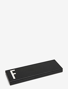Personal pencil case, Design Letters