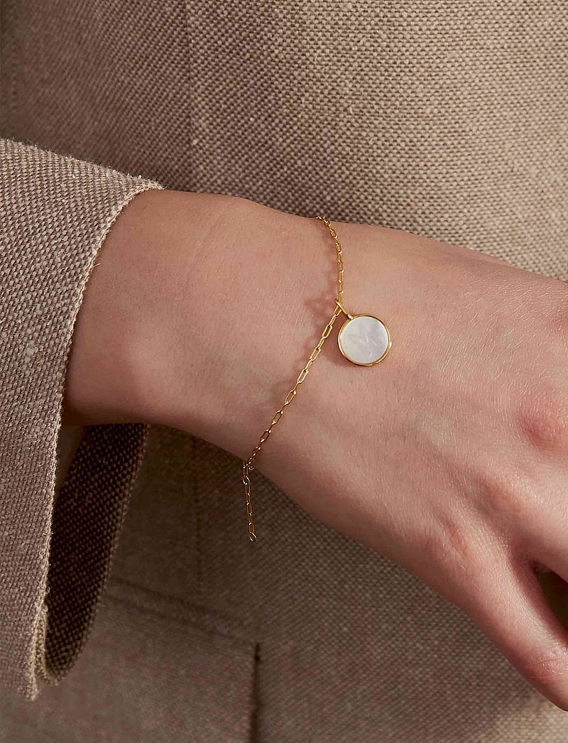 Design Letters - Pearl charm Gold A-Z - anhänger - gold - 2