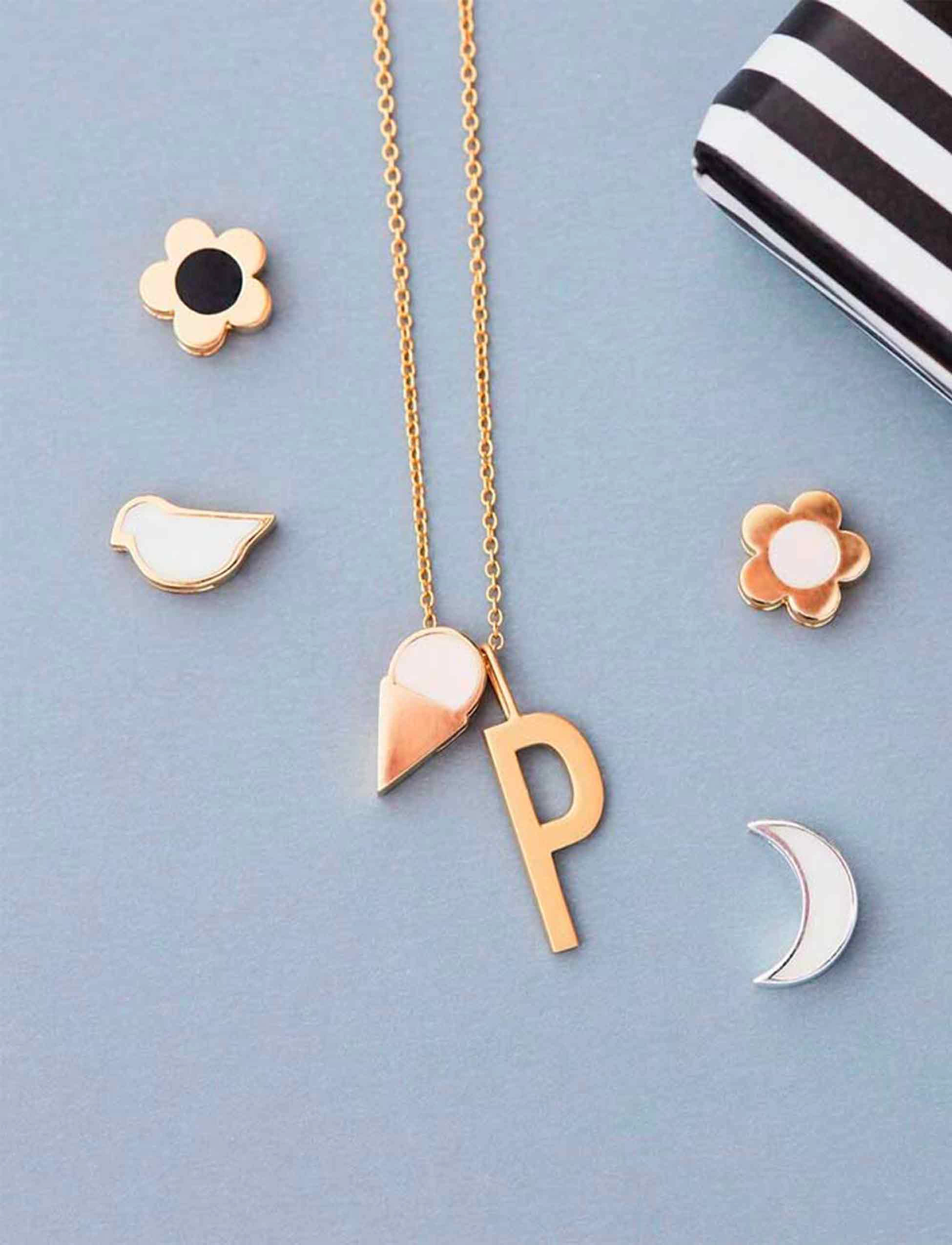 Design Letters Enamel Moon Charm, One Size, Jewellery, Weiß - Pendants, Frauen