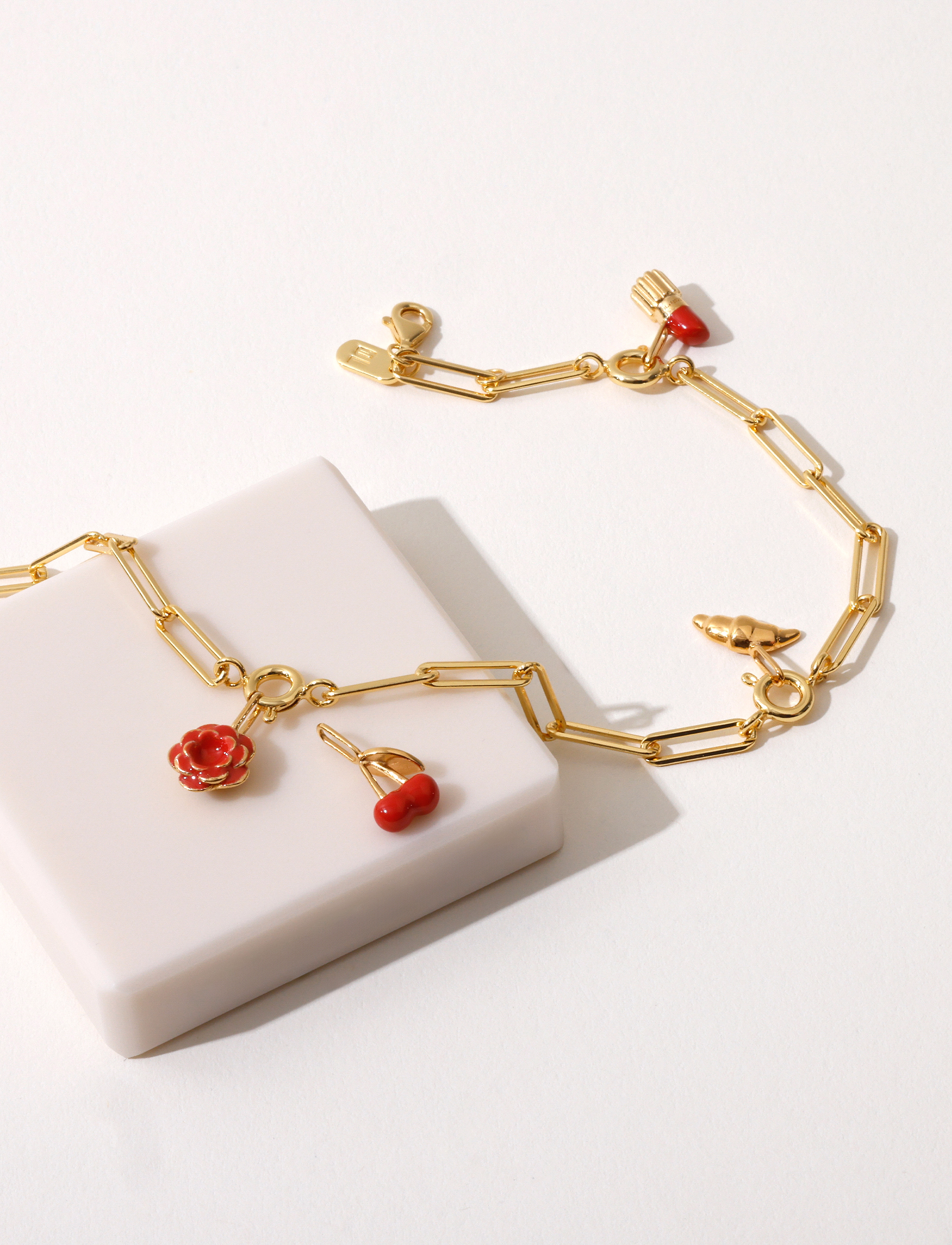 Design Letters Darling Charm Enamel Collection, Gold Plated, L:9MM, Necklaces, Rot - Chain Frauen
