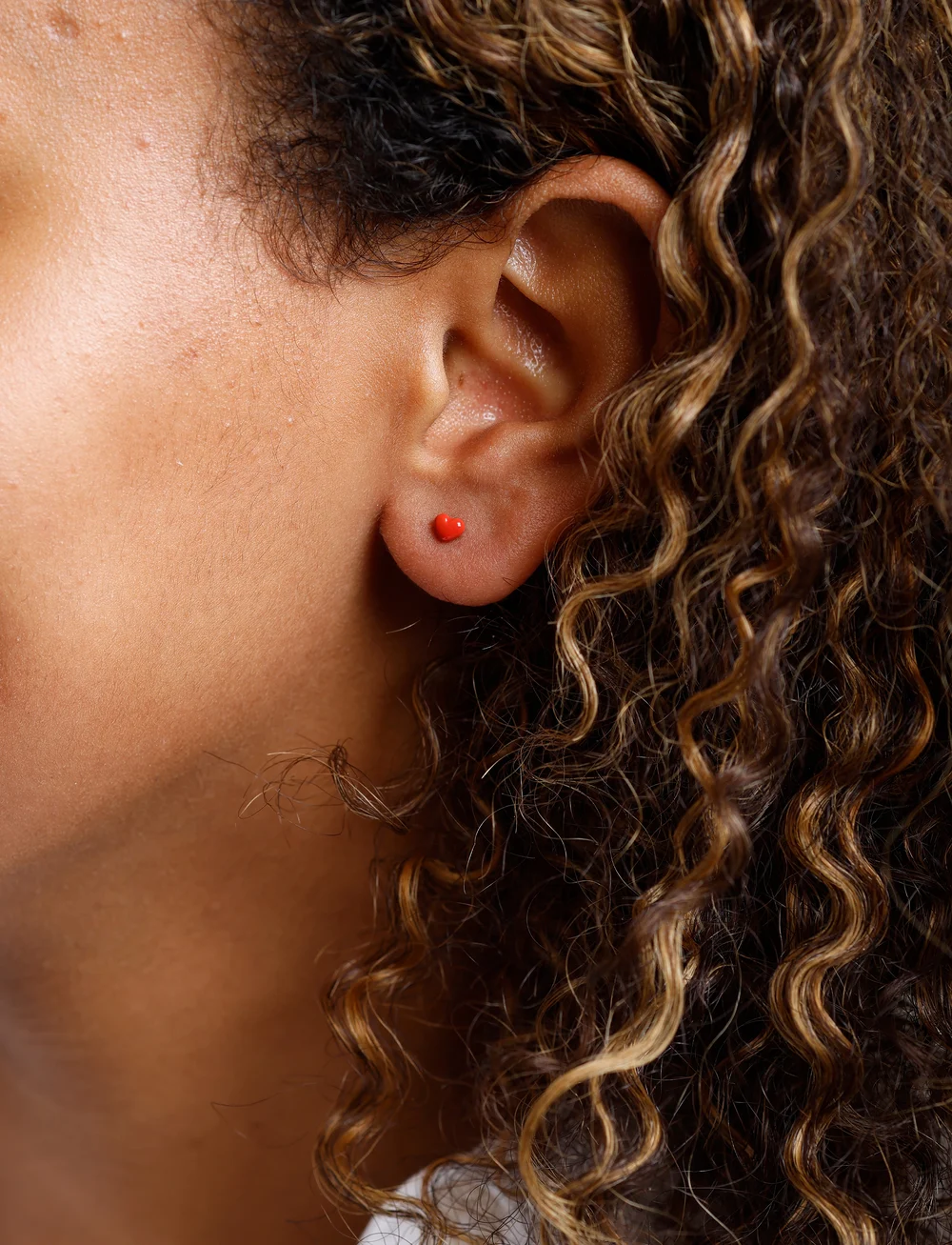 Design Letters - Little Big Love Earstuds (set of 2 pcs) - Goldplated - ohrstecker - deep sea coral 2032c - 0