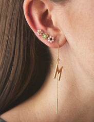 Design Letters - My Flower Earring Stud 7mm w. Freshwater Pearls 1pcs - pērļu auskari - gold - 1