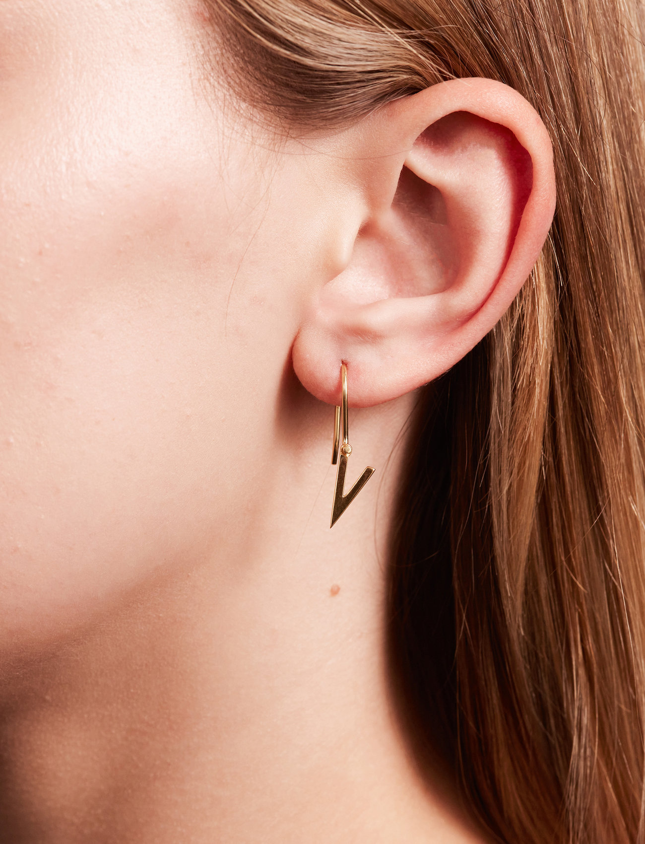 Design Letters - Initial Ear Hanger (A-Z) - single earring - gold - 0