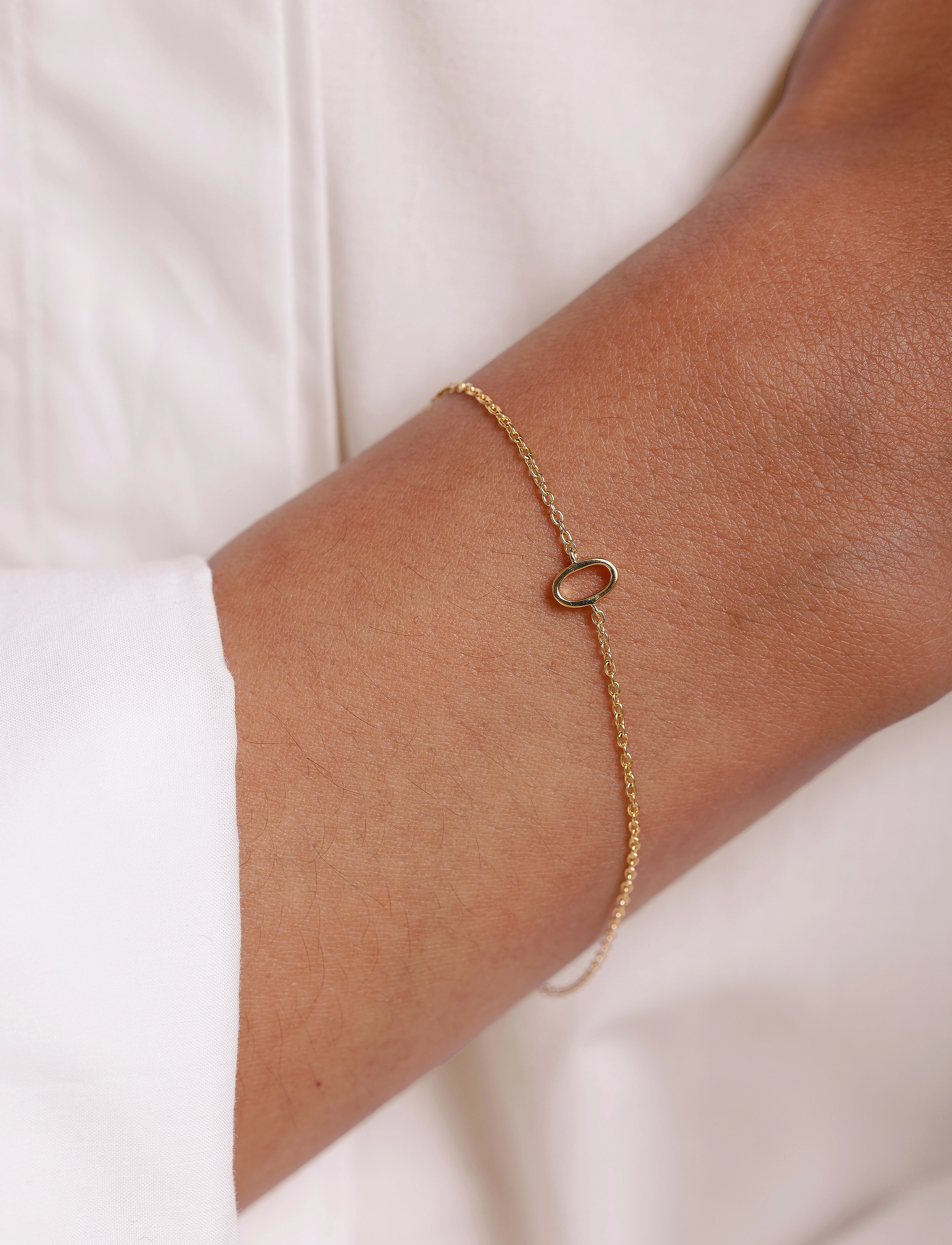 Design Letters Archetype Bracelet A-Z Gold Plated, Kvinder, Initial Armbånd, Guld, Str: L:21CM