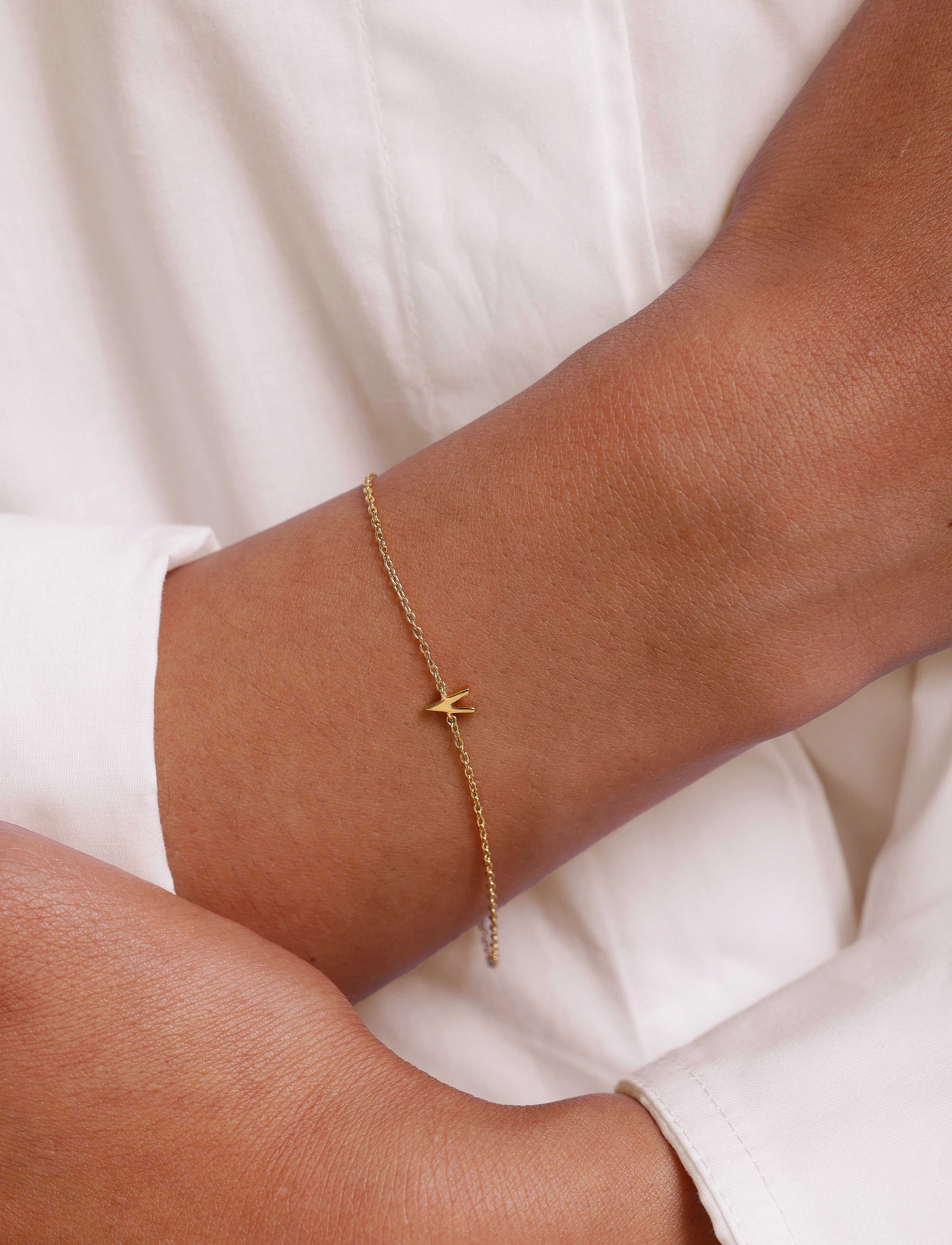 Design Letters Archetype Bracelet - A-Z Gold Plated, L:21 cm, Gold, Armbånd > Kædearmbånd, Dame