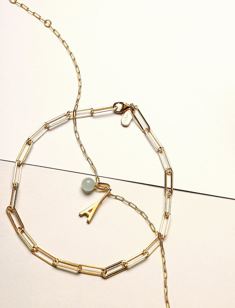 Design Letters - Chunky square link chain large bracelet - Gold plated - kedjearmband - gold - 3