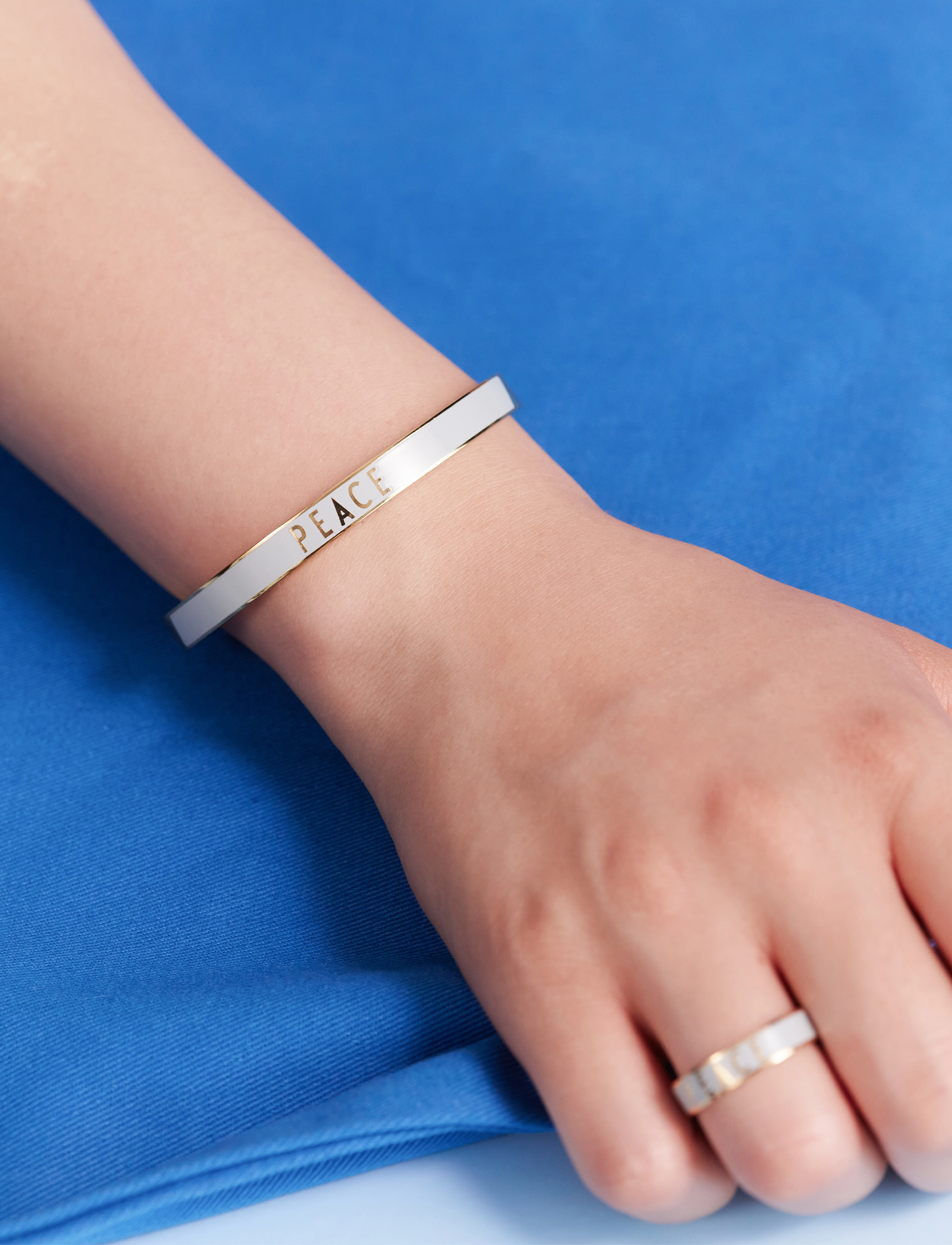 Design Letters - Word Candy Bangle - festmode zu outlet-preisen - light blue 5435c - 2
