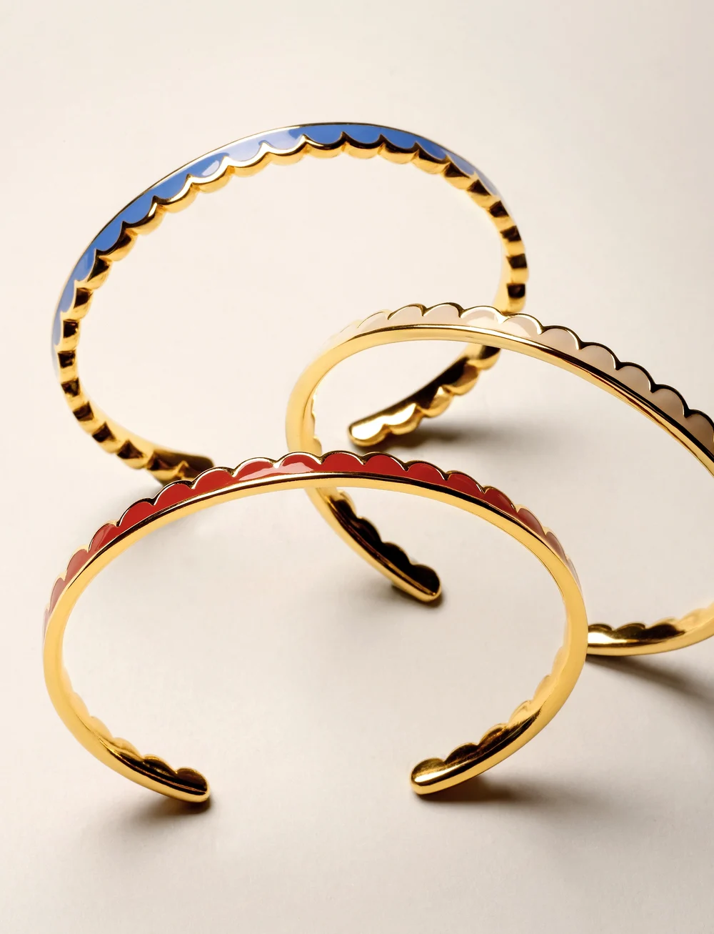 Design Letters - Lace bangle - Brass - bangles - deep sea coral - 2