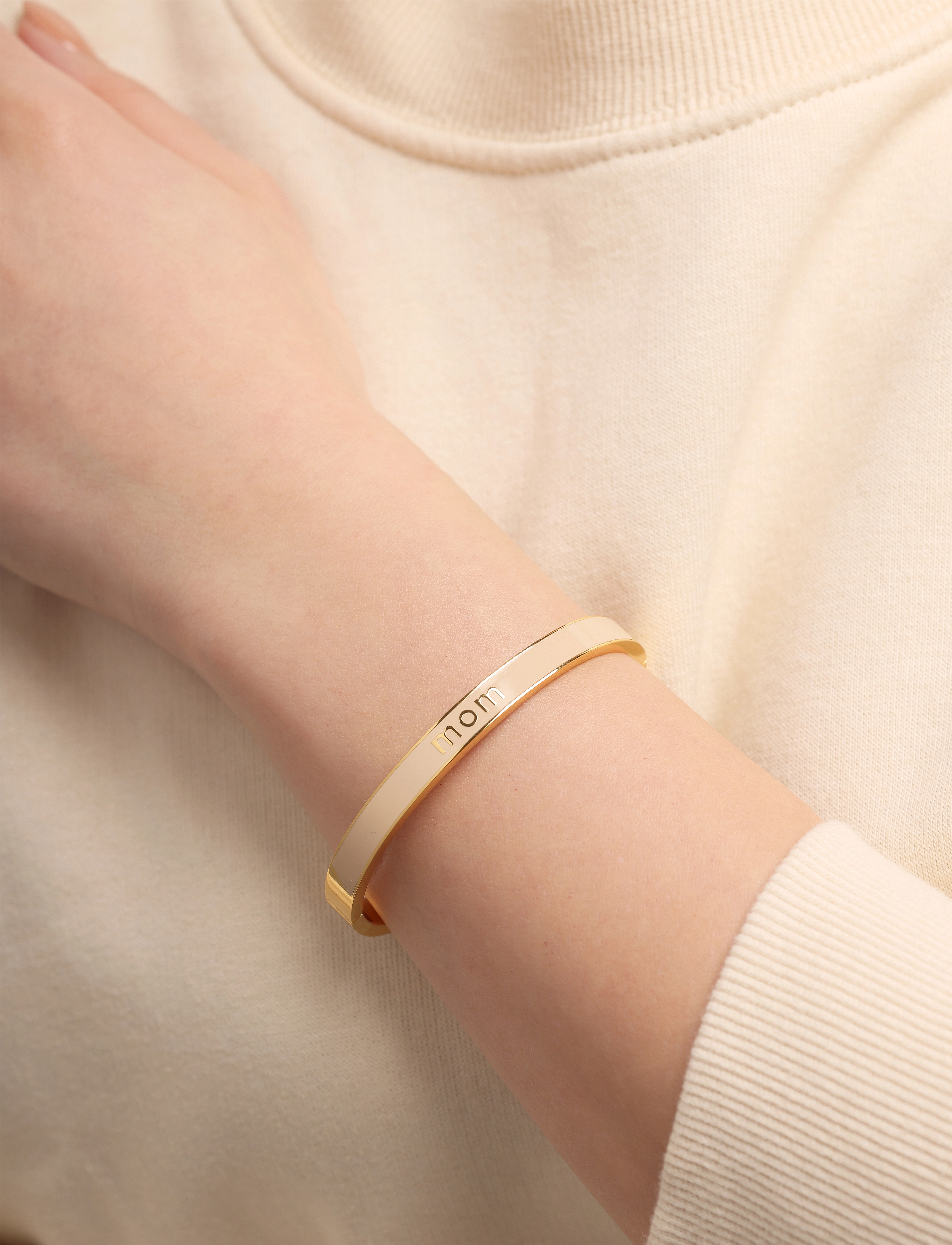 Design Letters Vip Word Candy Bangle (Zimula), One Size, Bracelets, Beige - Bangles, Frauen