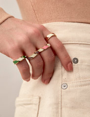 Design Letters - Striped Candy Ring - festklær til outlet-priser - dpwhite - 1