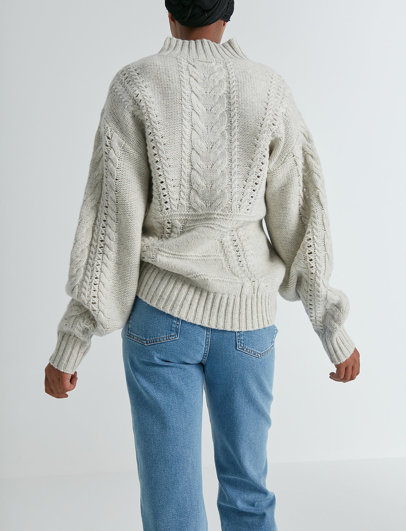 DESIGNERS, REMIX - Carmen Cable Knit - oatmeal - 3