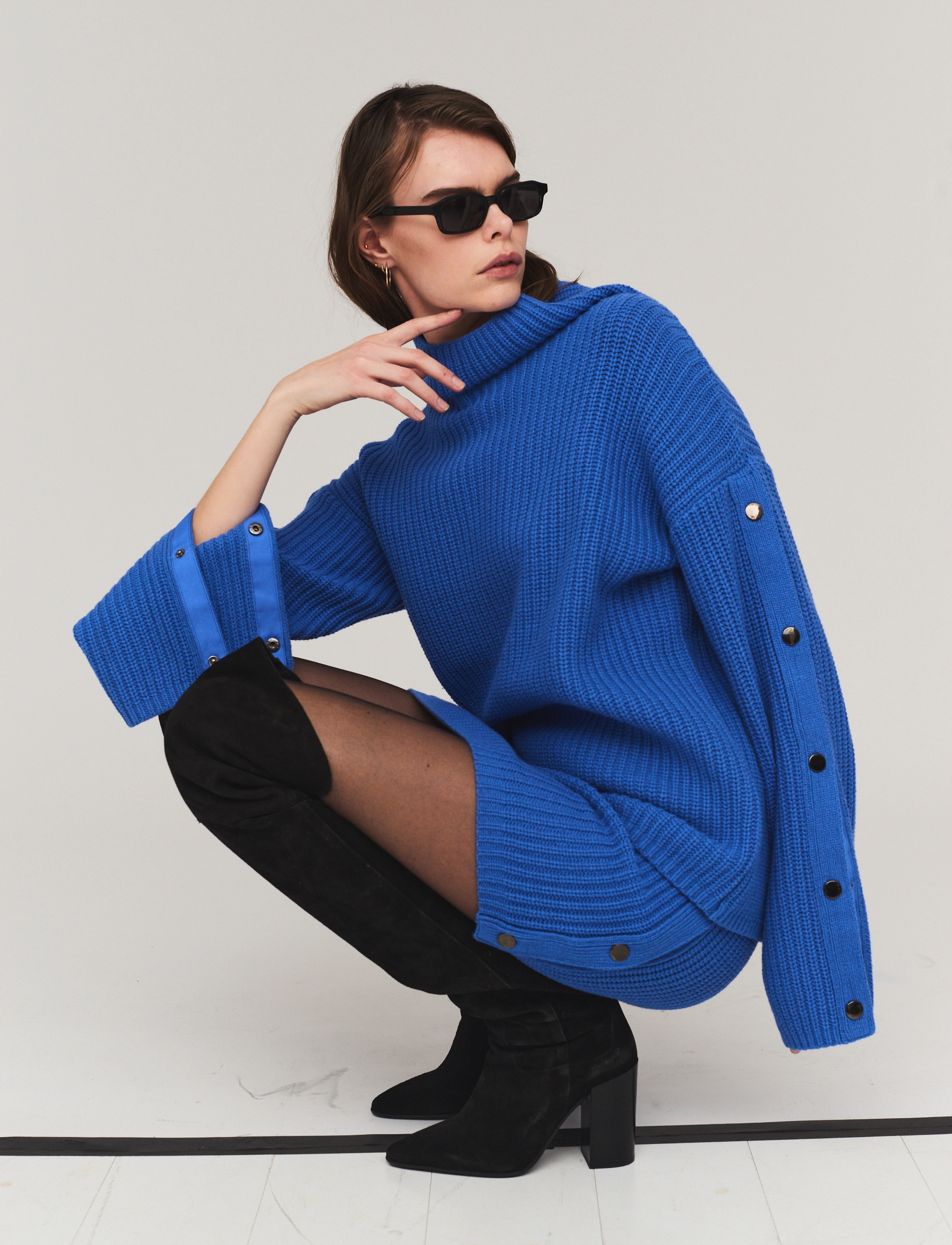 DESIGNERS, REMIX - Molina Button Sweater - neon blue - 2