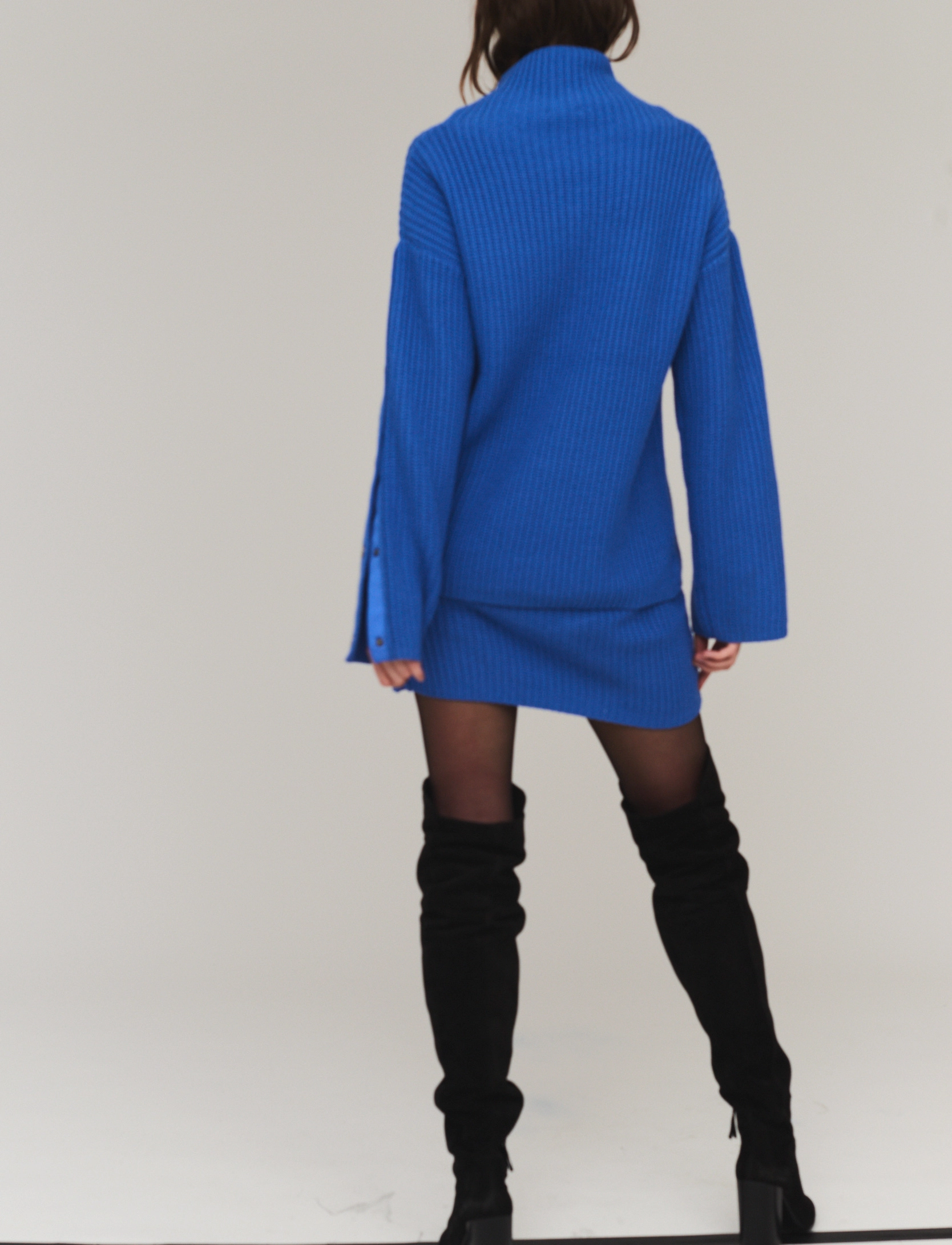 DESIGNERS, REMIX - Molina Button Sweater - neon blue - 3