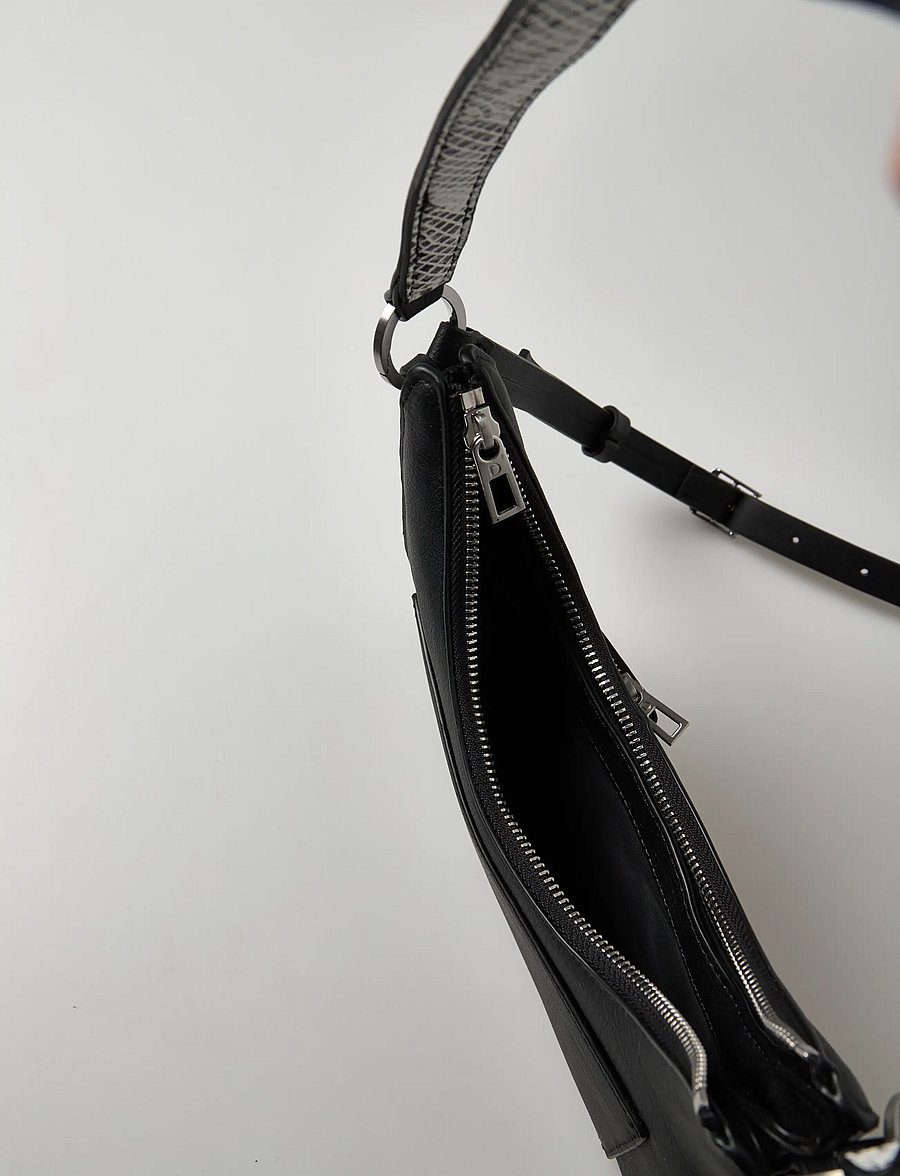 Desigual - DELTA VEGA OLIVE - shoulder bags - black - 4