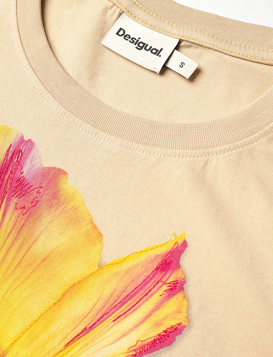 Desigual - TS_ESTOCOLMO - t-shirts & tops - white - 5