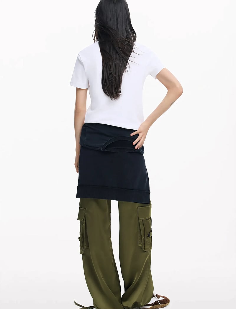 Desigual - TS_FLORENCIA, 2000 BLACK, L - t-särgid - white - 3