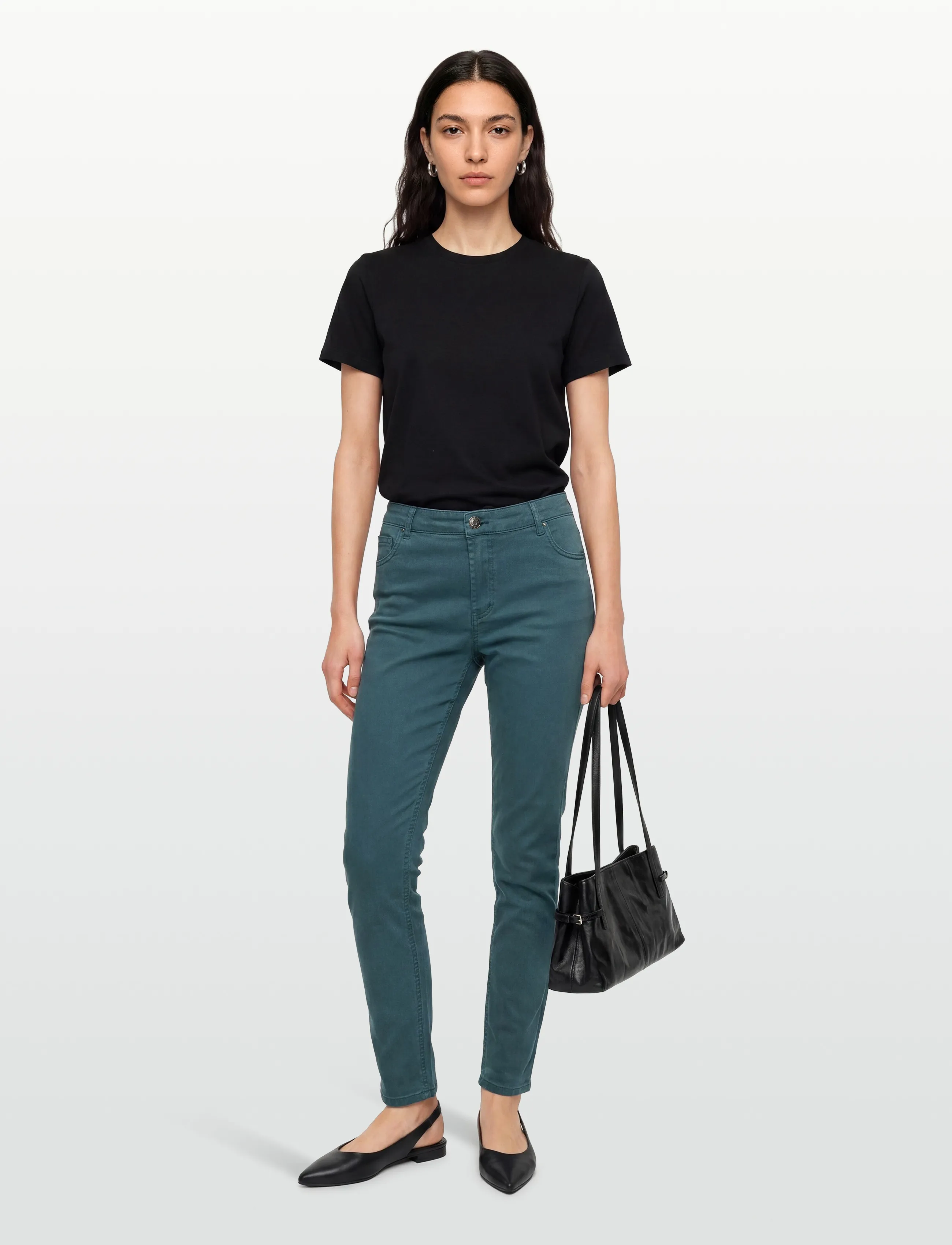 DESIRES Lola Garment Dye Midwaist - Kitsalõikelised püksid - ATLANTIC DEEP / blue