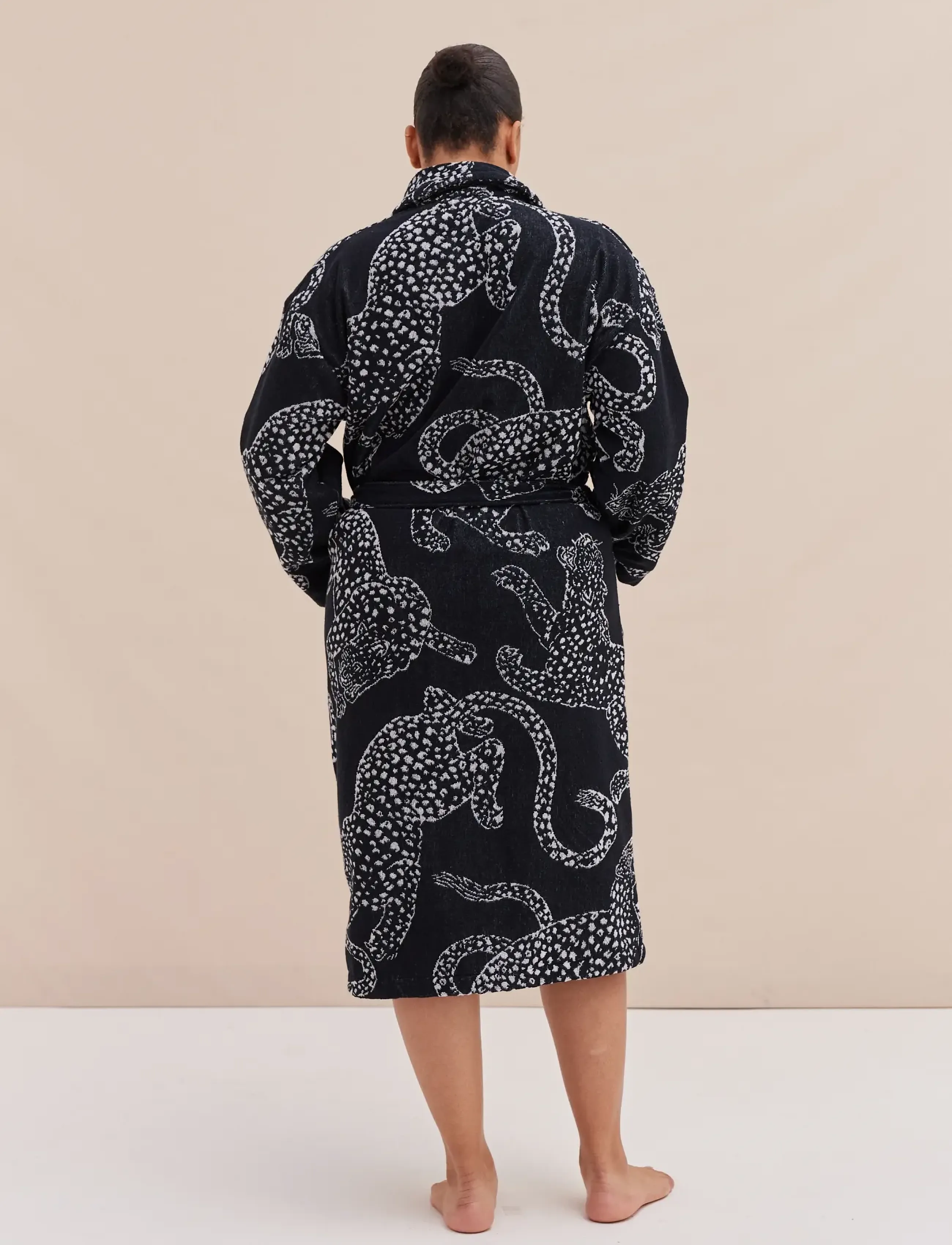 Desmond and Dempsey - Jag Cotton Towel Robe - black - 2