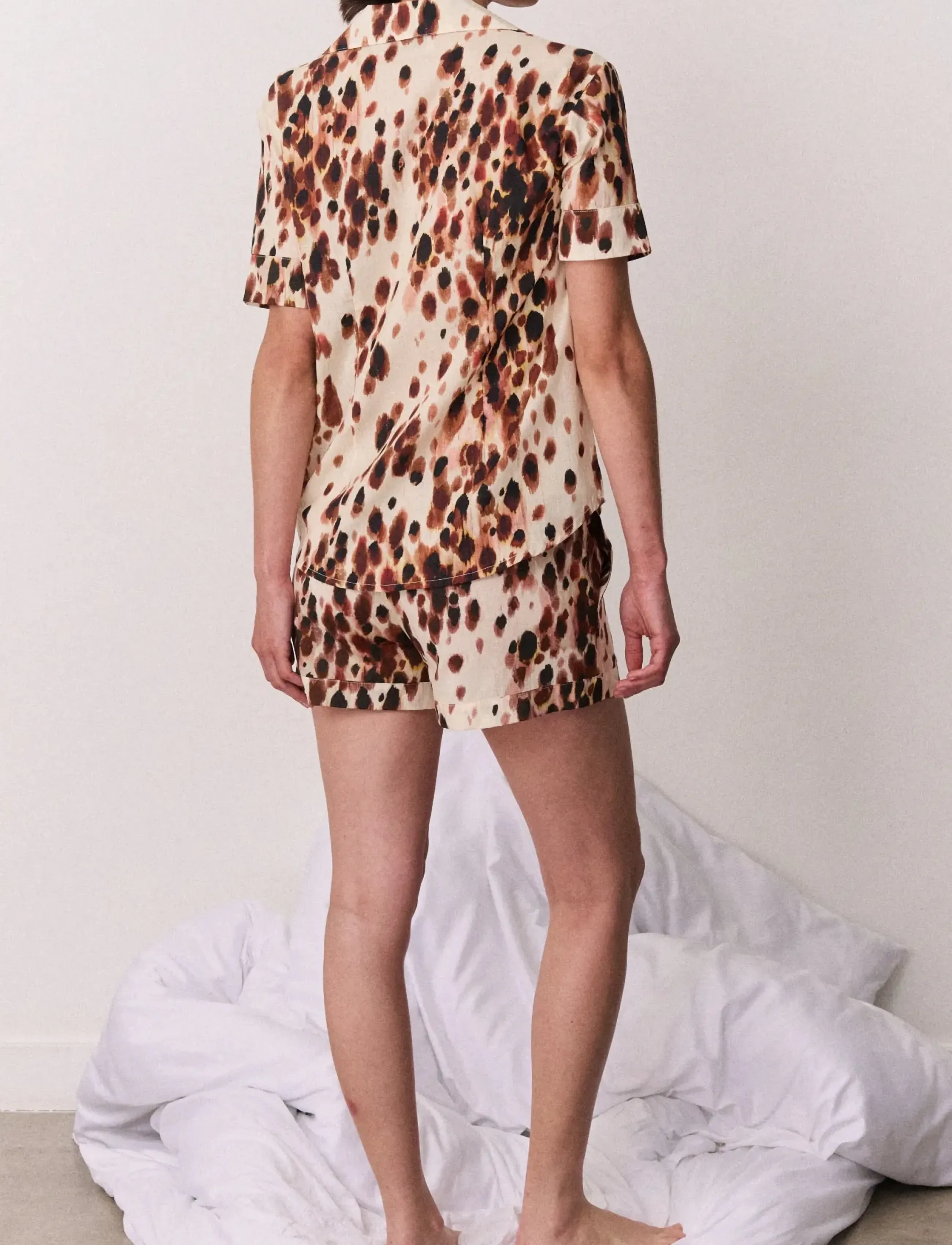 Desmond and Dempsey - Leopard Short Sleeve Pyjama Set - pyjamas - brown - 4