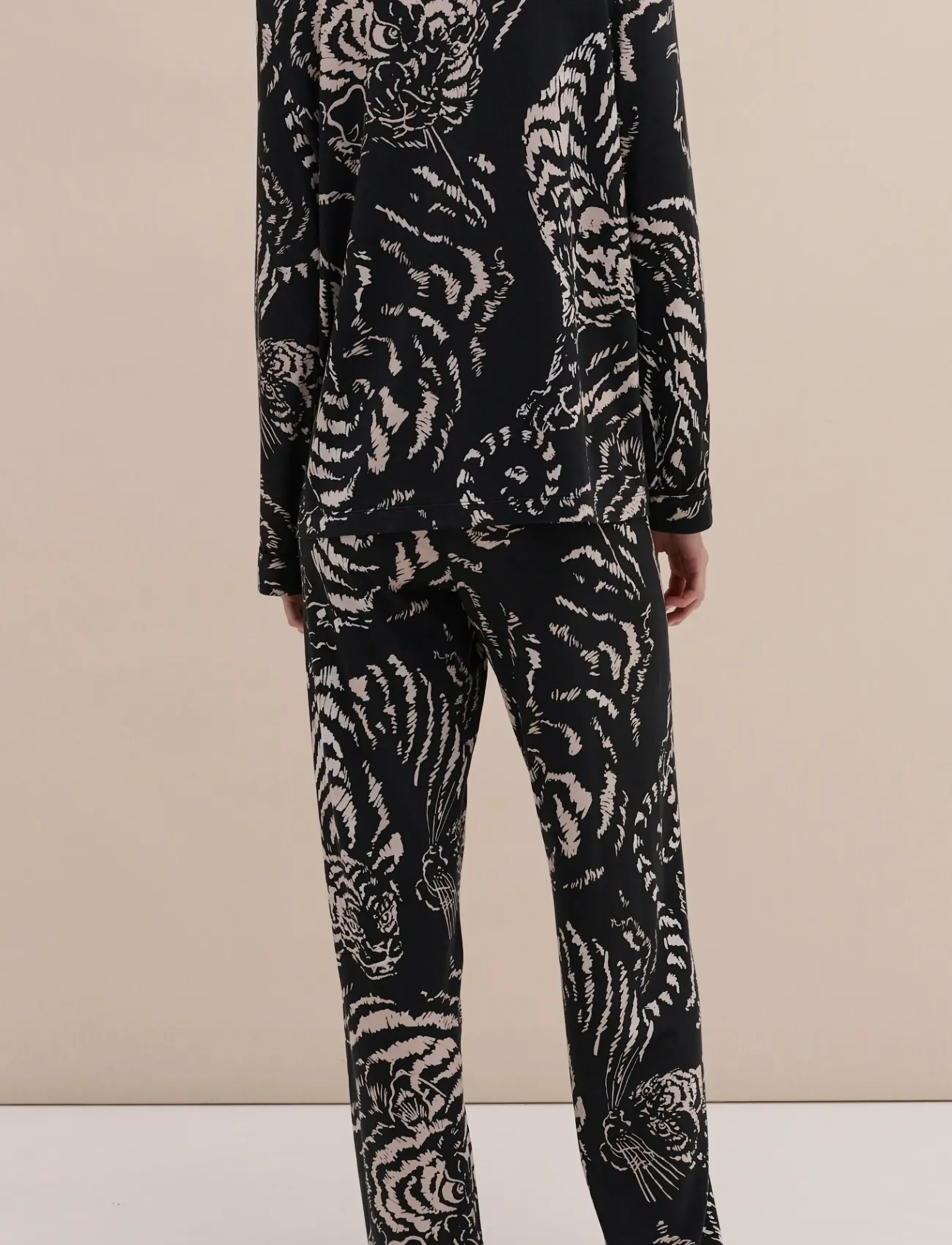 Desmond and Dempsey - Tigress Jersey Long Pyjama Set - pyjamas - tigress black - 4