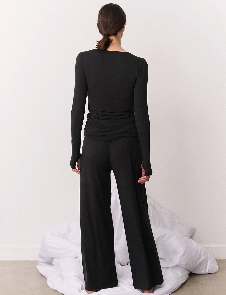Desmond and Dempsey - Plain Jersey Twist Set - pyjamas - black - 2