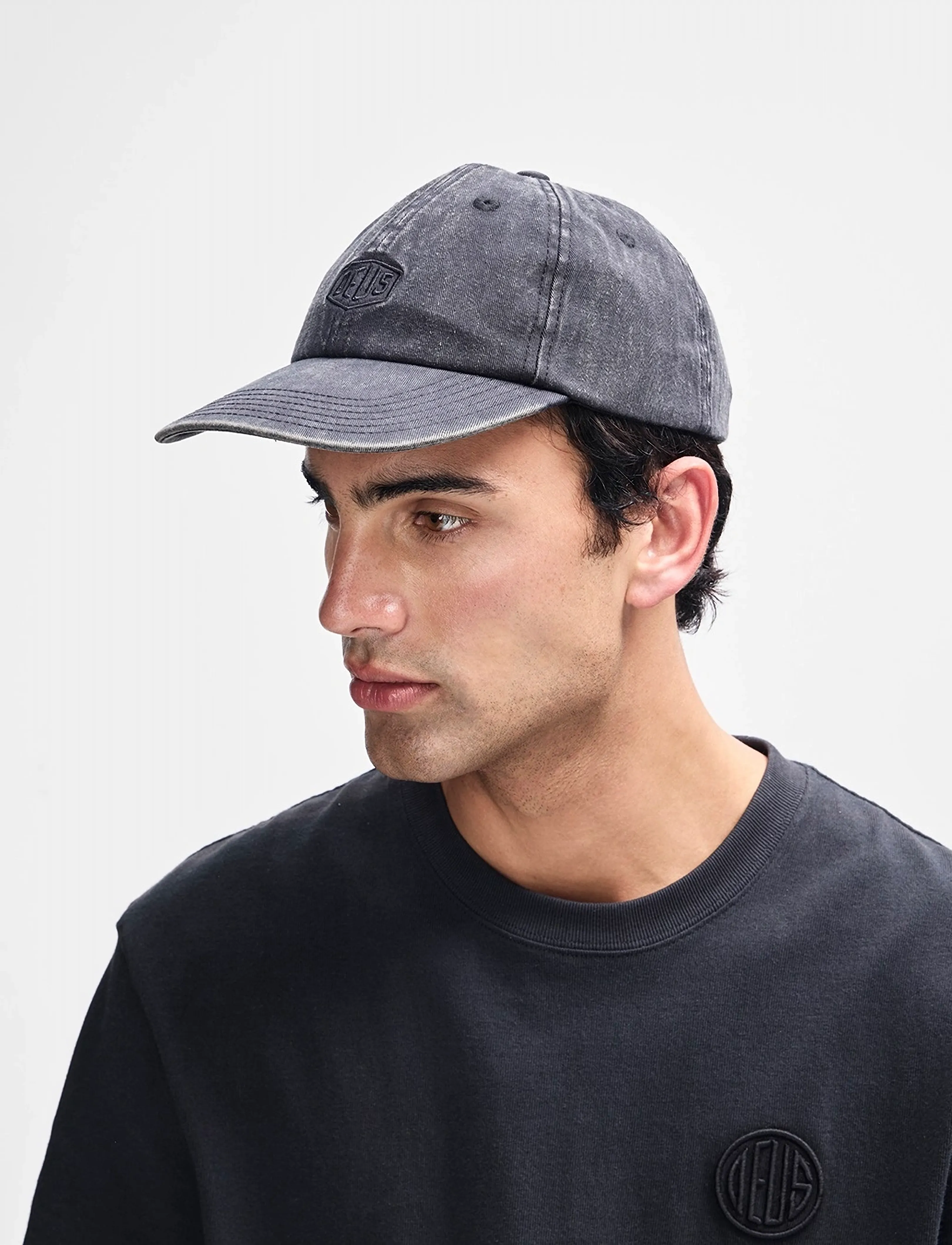Deus Ex Machina - Shield Garment Dyed Dad Cap - black - 3
