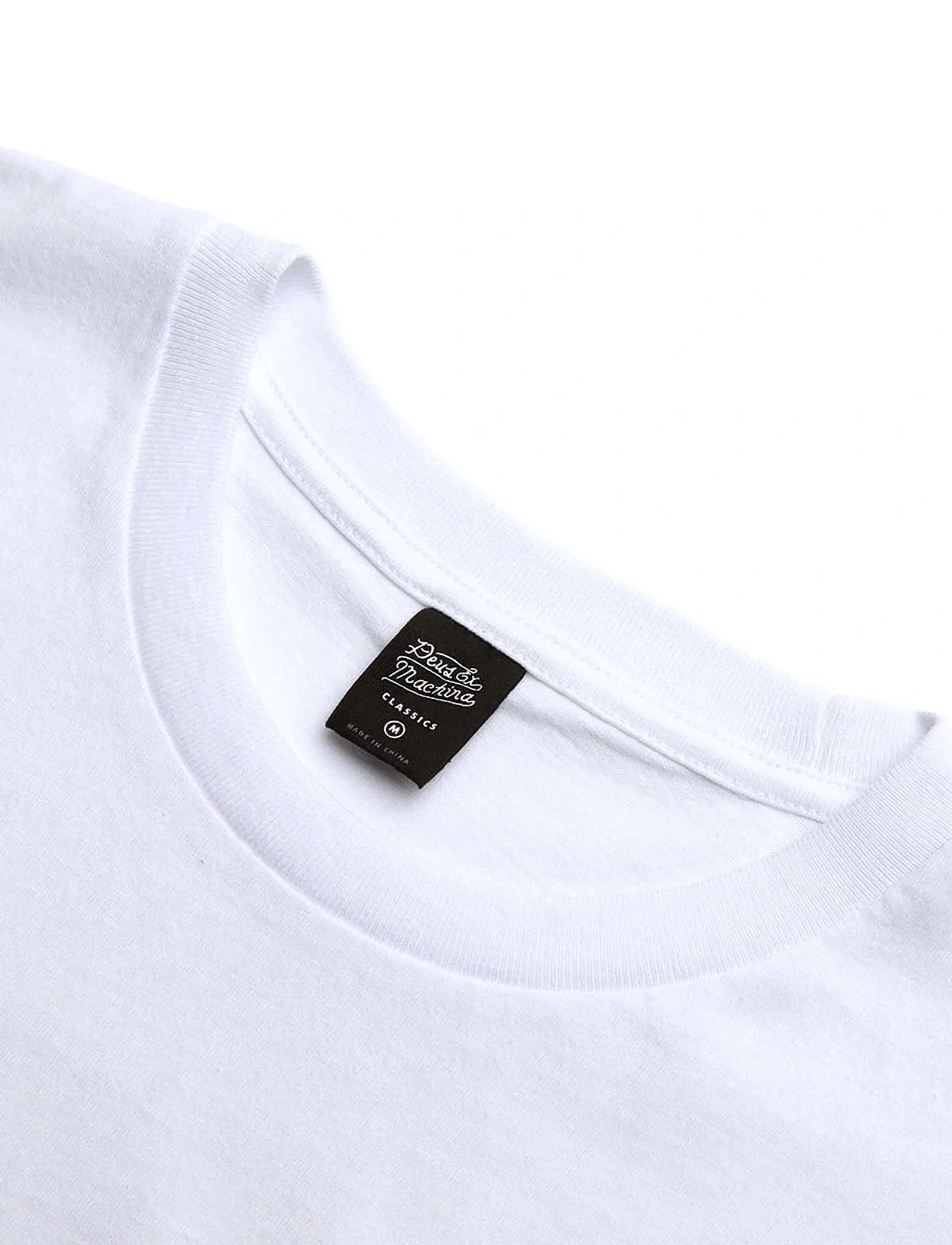 Deus Ex Machina - Shield Standard Tee - kortærmede t-shirts - white - 2