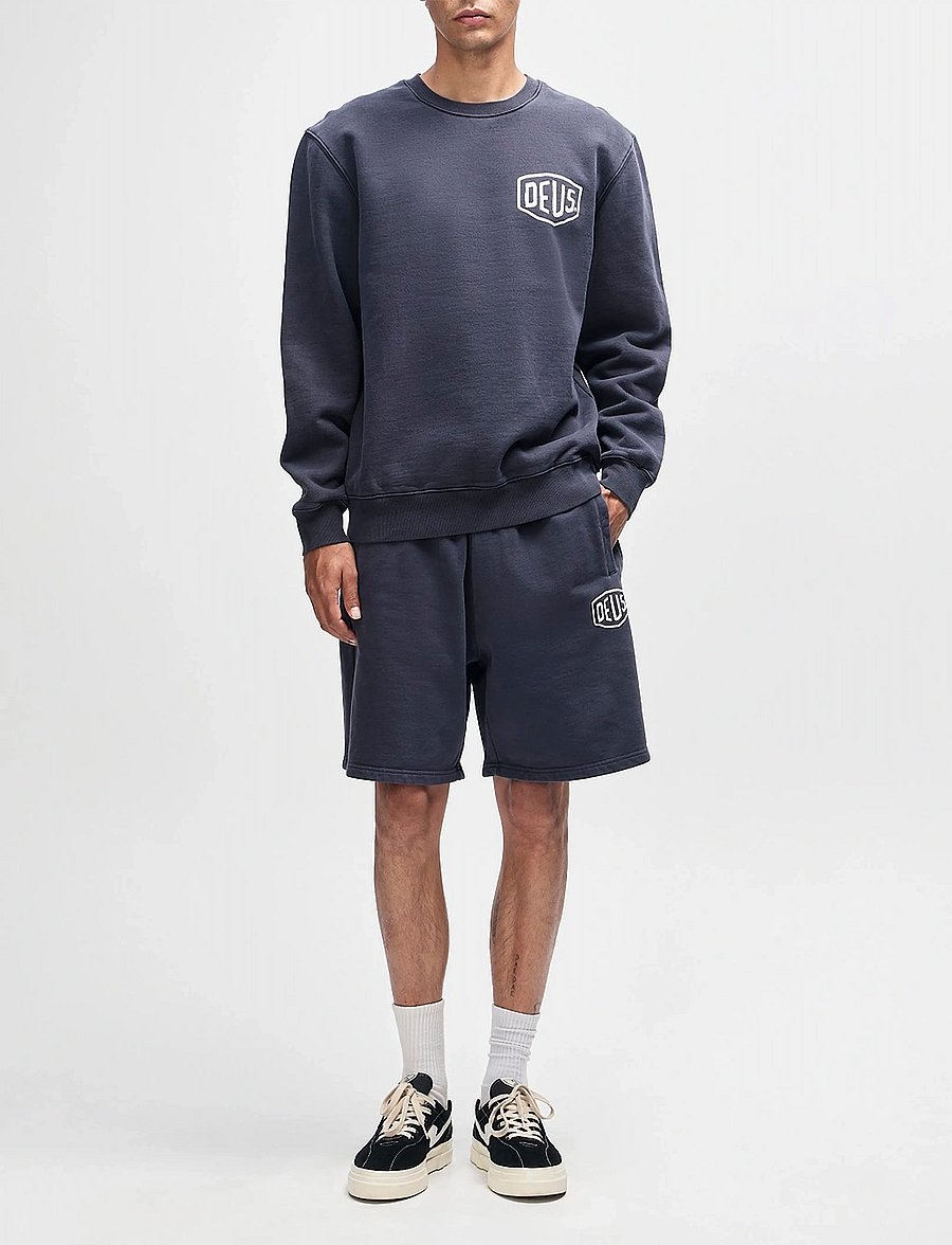 Deus Ex Machina - Shield Garment Dyed Track Short - sweatshorts - black - 4