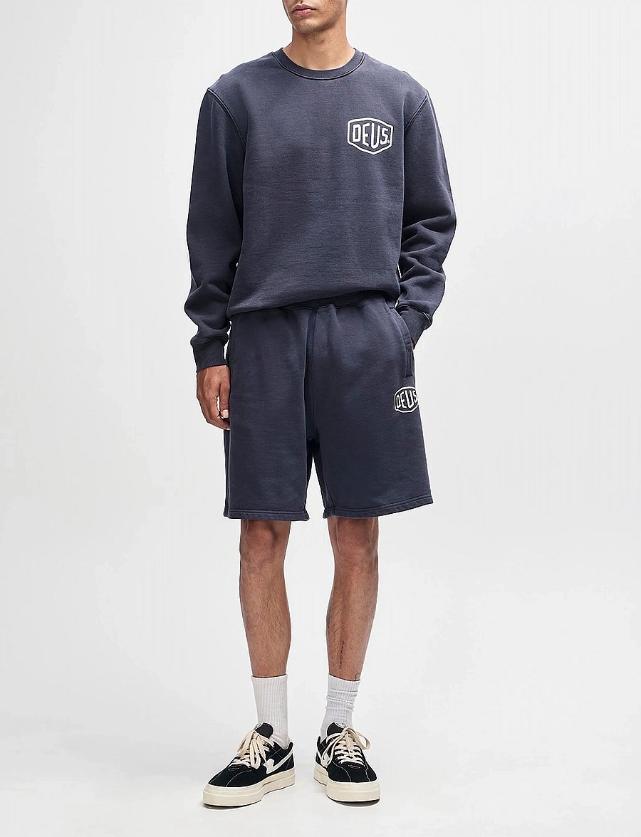 Deus Ex Machina - Shield Garment Dyed Track Short - sweatshorts - black - 5