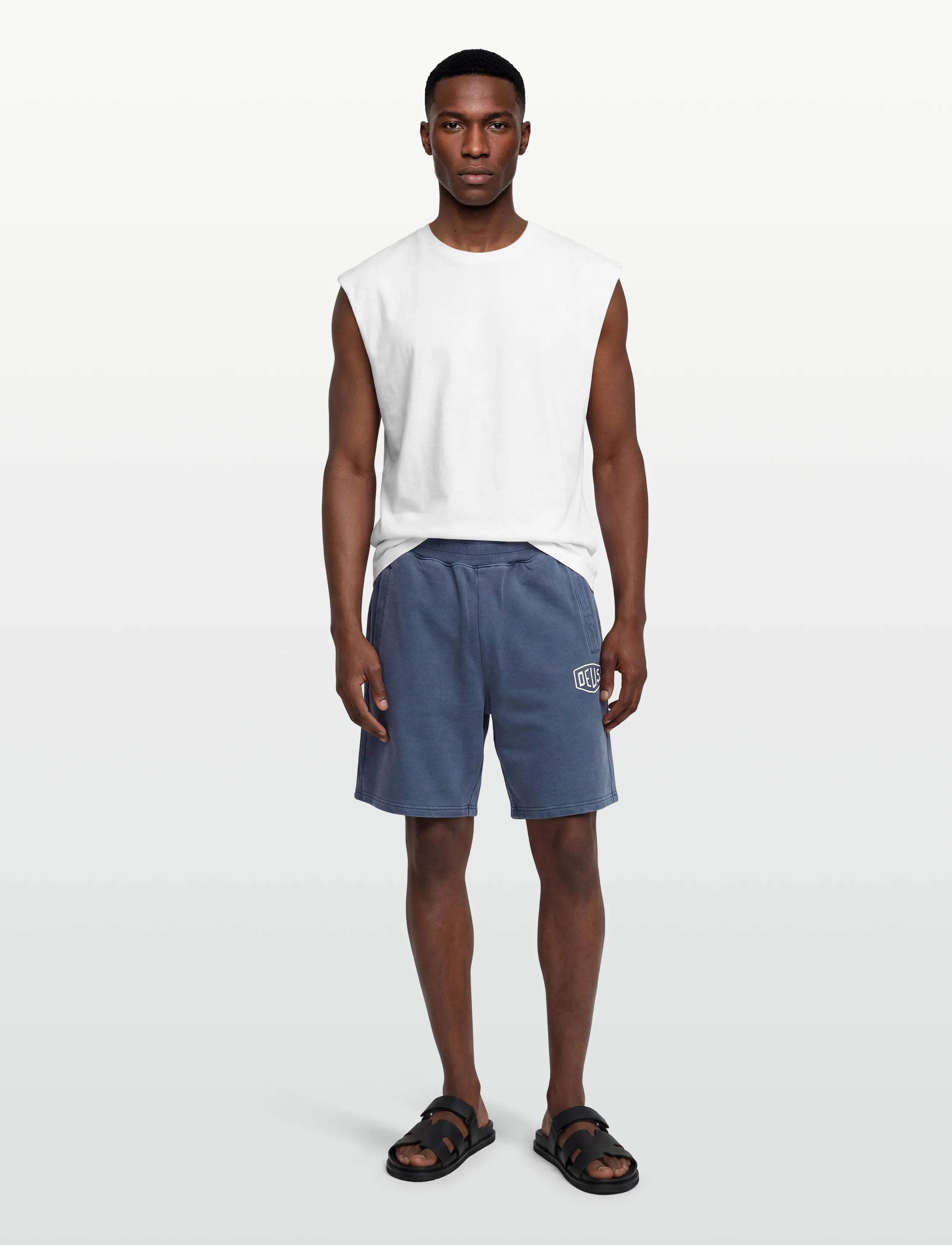 Deus Ex Machina Shield Garment Dyed Track Short - Casual shorts - MECHANIC BLUE / navy