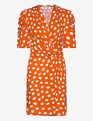 Diane von Furstenberg - DVF DUNCAN DRESS - odzież imprezowa w cenach outletowych - paint dots burnt orange - 0