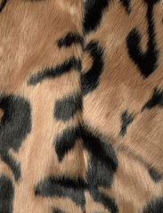 Diane von Furstenberg - DVF MERIDA COAT - faux fur - giant tiger - 3