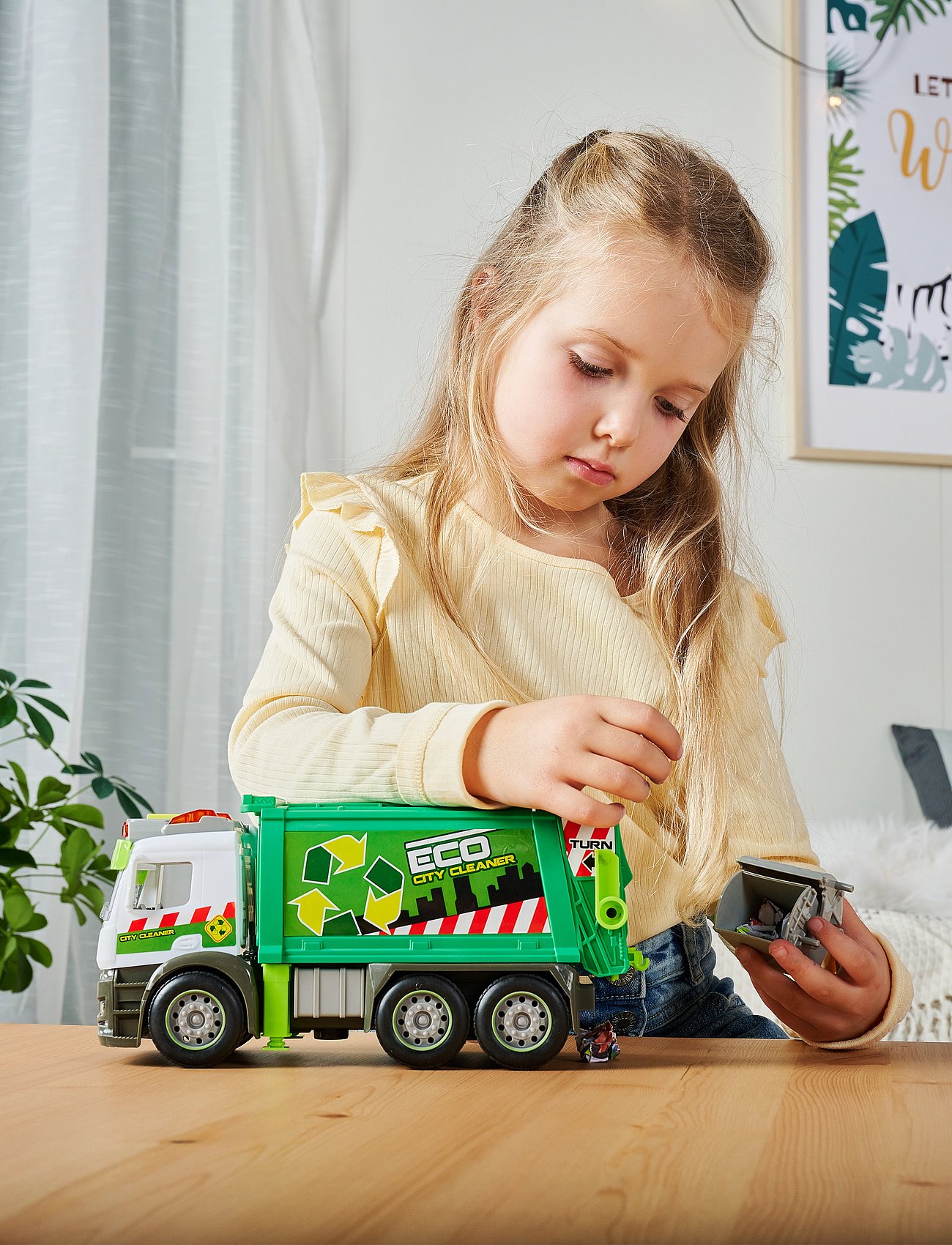 Dickie Toys Mercedes Sopbil - MULTI COLOURED