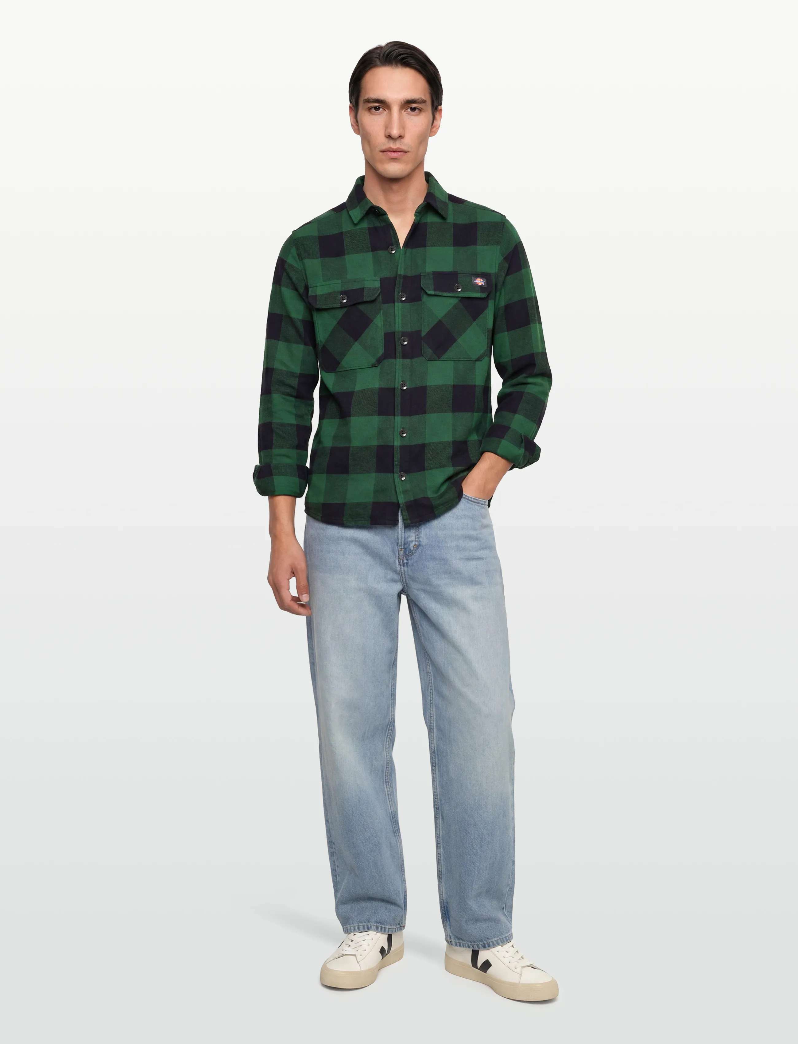 Dickies - M SACRAMENTO SHIRT - ternede skjorter - pine needle green - 0