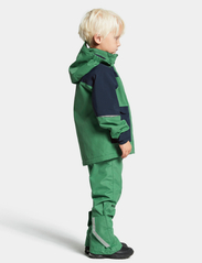 Didriksons - DAGGKPA KIDS JACKET - shell & rain jackets - palm green - 6
