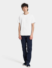 Didriksons - HARALD USX T-SHIRT 3 - t-shirts à manches courtes - snow white - 4