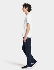 Didriksons - HARALD USX T-SHIRT 3 - t-shirts à manches courtes - snow white - 5