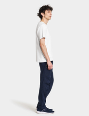 Didriksons - HARALD USX T-SHIRT 3 - t-shirts à manches courtes - snow white - 7
