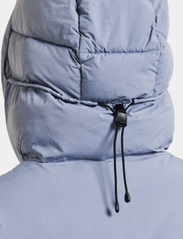Didriksons - NOMI WNS PARKA 3 - padded coats - glacial blue - 10