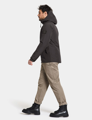 Didriksons - ZINO USX JKT - parkas - black - 4