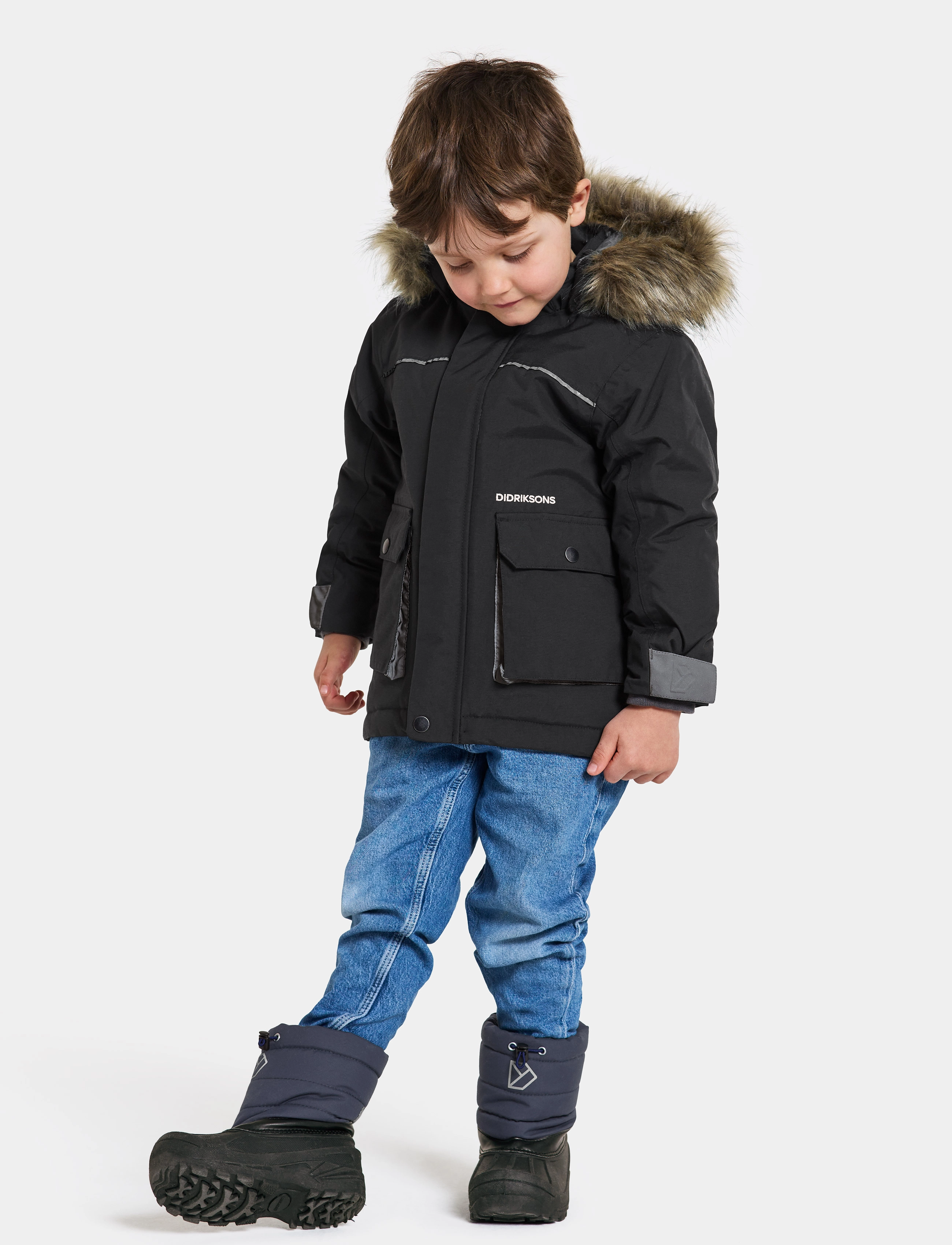 Didriksons - KURE KIDS PARKA 6 - isolerede jakker - black - 5