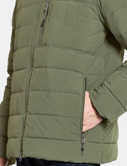 Didriksons - JONA USX JKT - winter jackets - deep green - 10