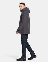 Didriksons - STEFAN USX JKT - winter jackets - black - 4