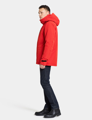 Didriksons - STEFAN USX JKT - winter jackets - pomme red - 4