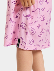 Didriksons - SMULTRON K DRESS - short-sleeved casual dresses - doodle orchid pink - 9