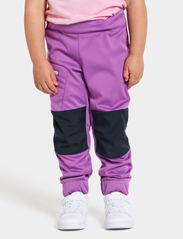 Didriksons - LÖVET KIDS PANT 8 - softshell pants - tulip purple - 2