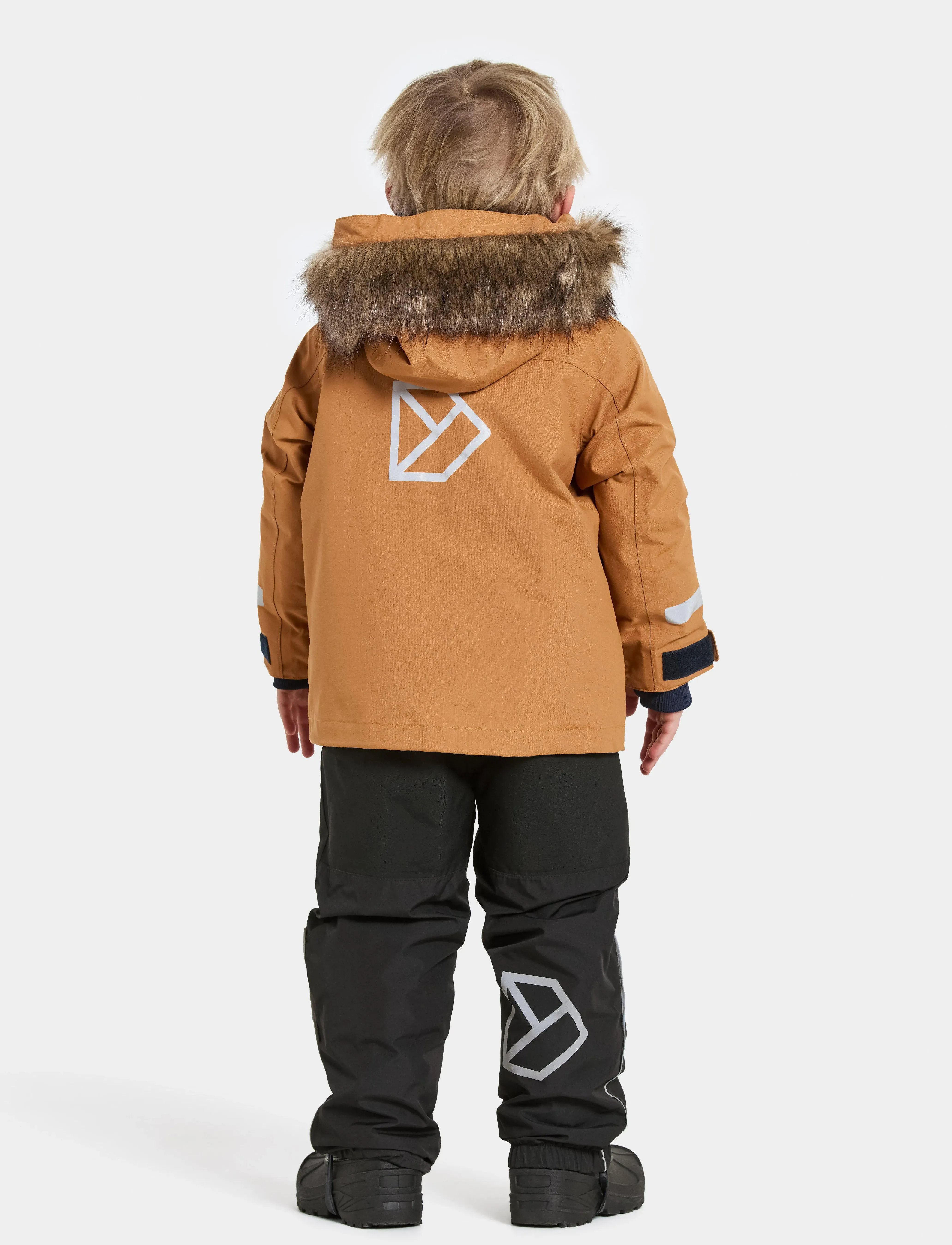 Didriksons - BJÄRVEN KIDS PARKA 4 - isolerade jackor - almond tree - 4